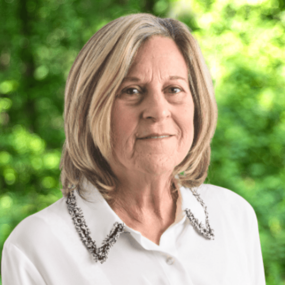 Headshot of Carole Alexander